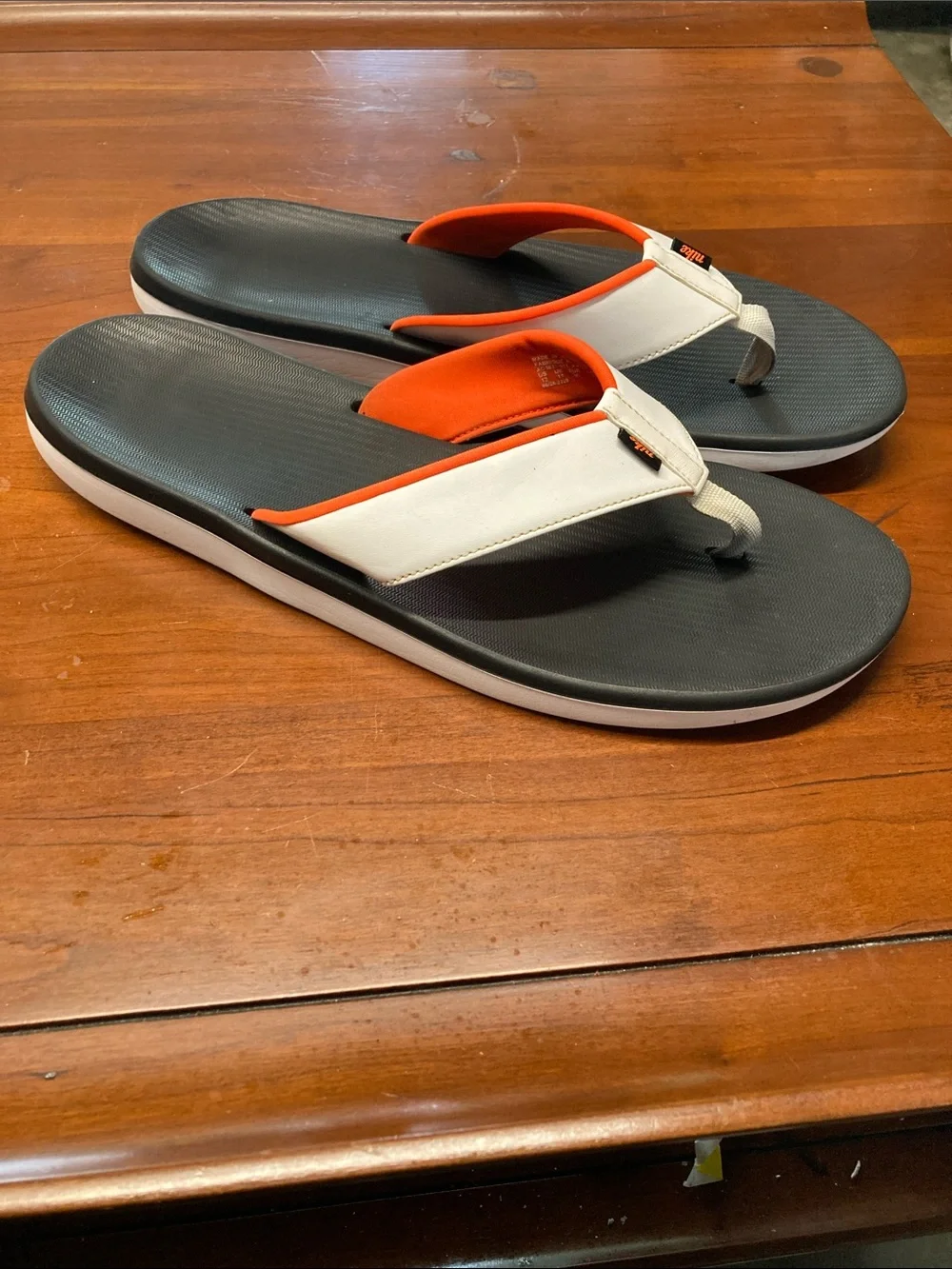Nike Men's Thong Sandals Black White Orange Logo Slip On Size US 12 AO3621-01
